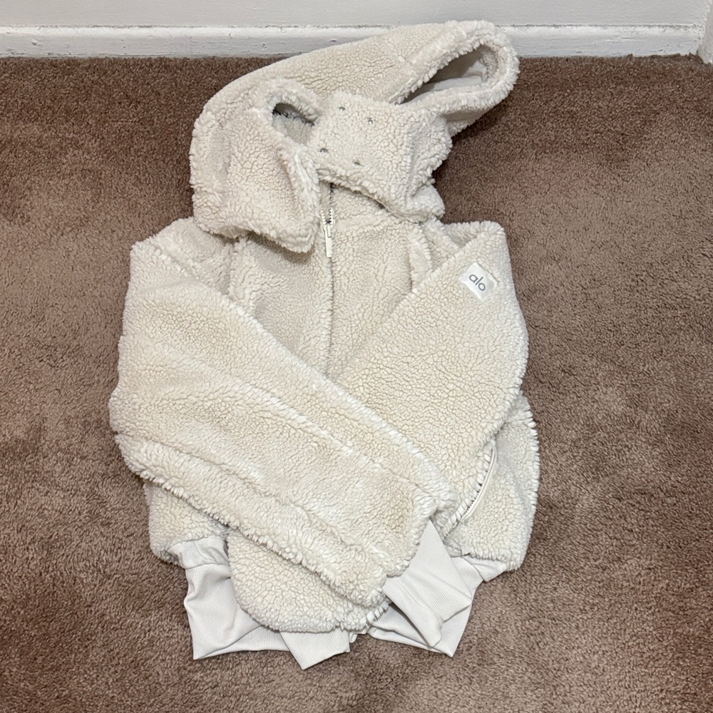 ALO Yoga Cream Teddy Jacket